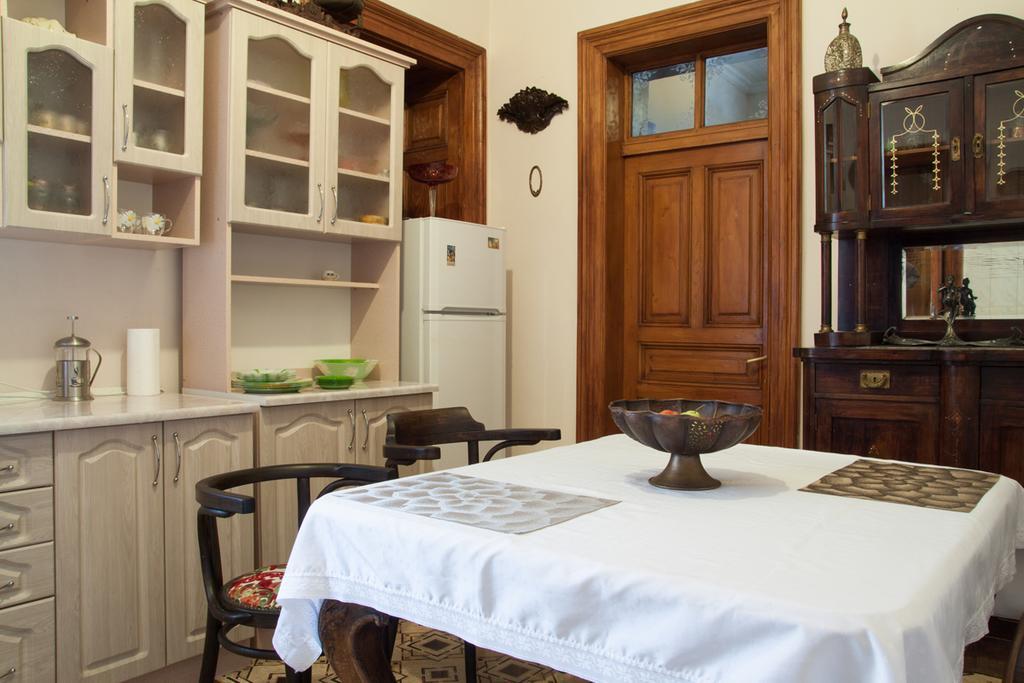 לבוב "Eva Stories" Movie Apartment On Rynok Square מראה חיצוני תמונה