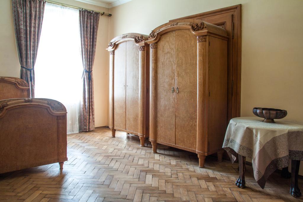 לבוב "Eva Stories" Movie Apartment On Rynok Square מראה חיצוני תמונה